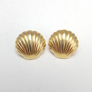 Vintage Gold Tone Shell Stud Earrings, Fun Shiny Ocean Design, Retro Estate